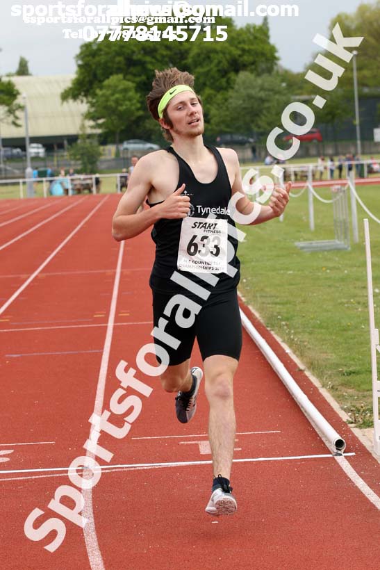 Mens under-20s 1500 metres, North Eastern Track and Fields Champs., Middlesbrough. Photo: David T. Hewitson/Sports for All Pics